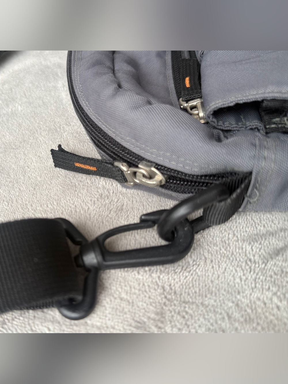 The North Face Gray Belt Bag with Front Pockets - Picture 7 of 7